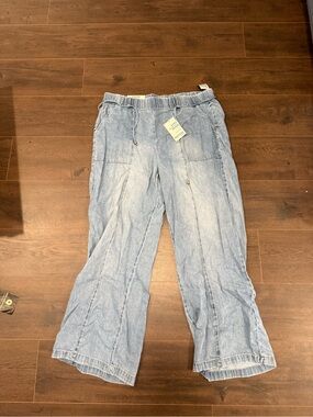 Kensie Light Wash Wide-Leg Drawstring Jeans